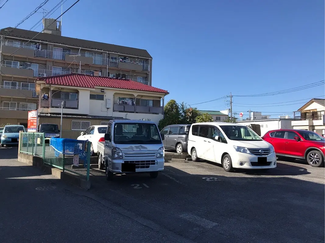 足立区保木間５丁目　月極駐車場